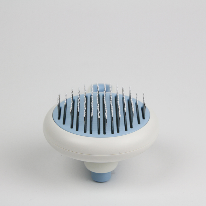 PET  COMBS
