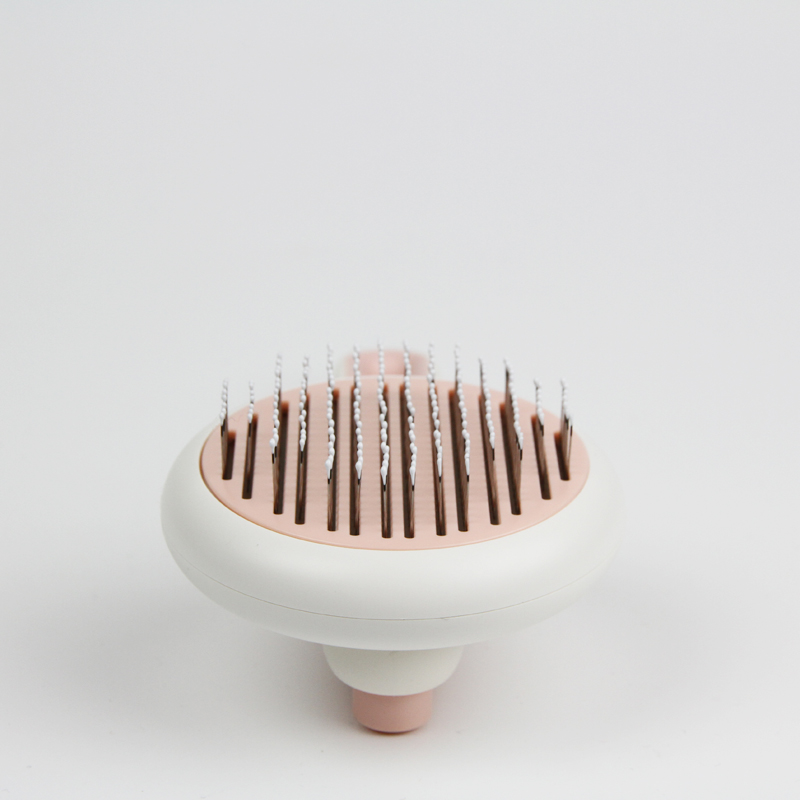PET  COMBS